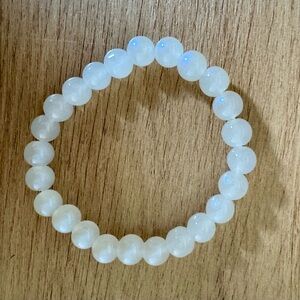 Elegant White Beaded Bracelet